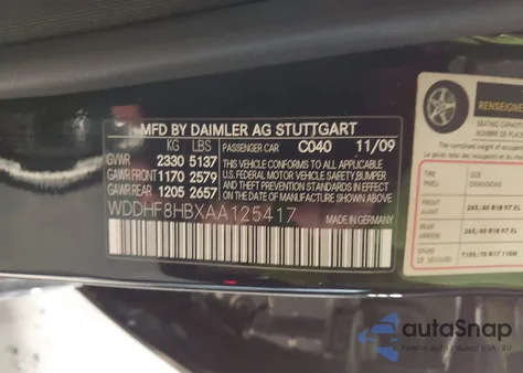 2010 Mercedes-Benz E 350 4Matic z USA, uszkodzony, nr VIN WDDHF8HBXAA125417